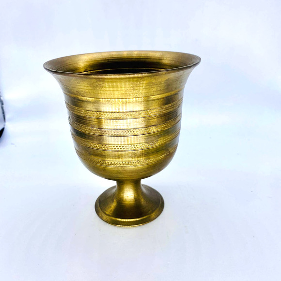 Antique Heavy Brass Etched Apothecary Jar/Mortar -No Pestle-HEAVY! - Picture 2 of 9